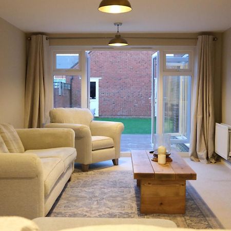 Luxury 6-Bedroom House 5 Minutes From Bicester Village Shopping Outlet Chesterton  Exterior photo