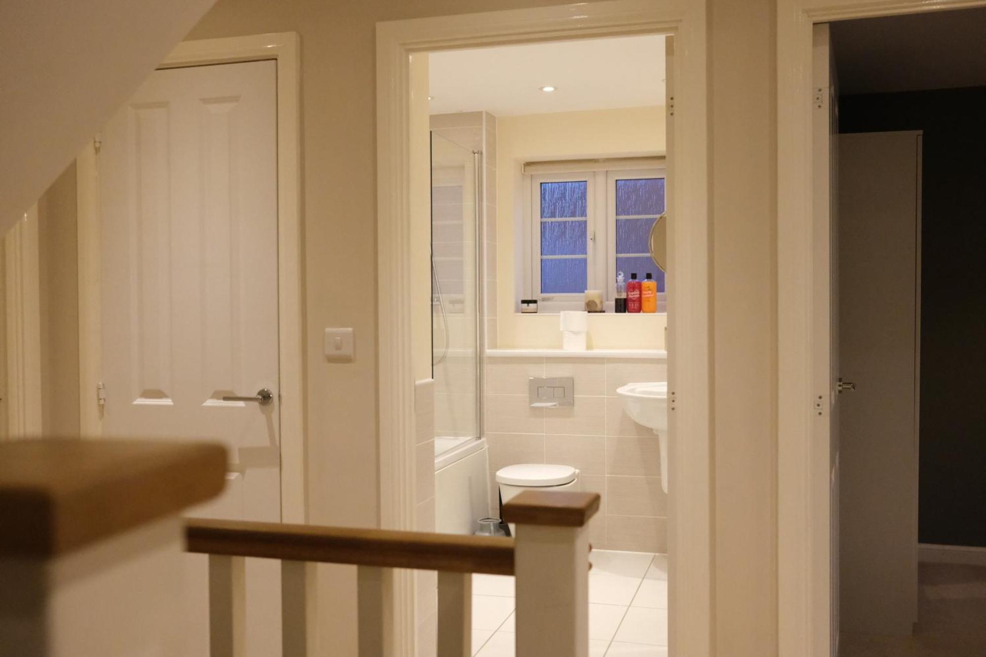 Luxury 6-Bedroom House 5 Minutes From Bicester Village Shopping Outlet Chesterton  Exterior photo