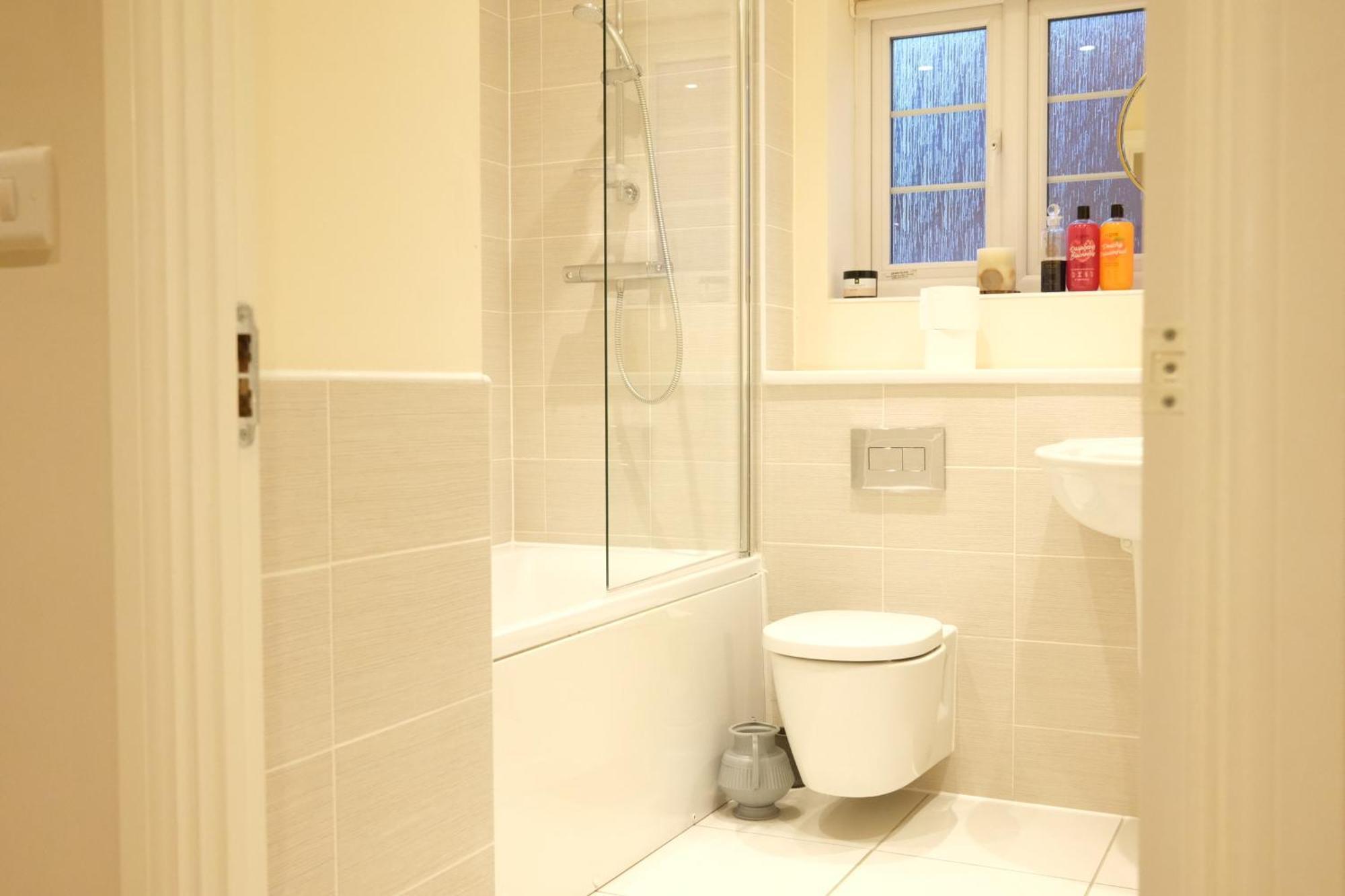Luxury 6-Bedroom House 5 Minutes From Bicester Village Shopping Outlet Chesterton  Exterior photo